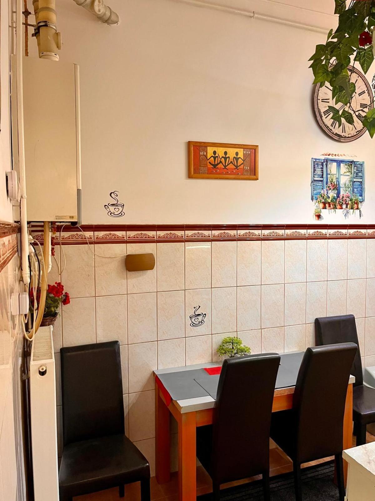 Kalvaria With Balcony, Free Parking And Ac Budapeste Exterior foto