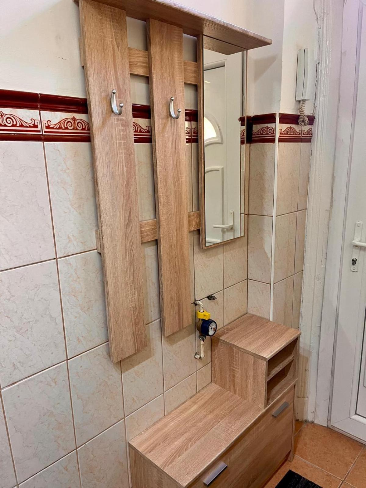 Kalvaria With Balcony, Free Parking And Ac Budapeste Exterior foto