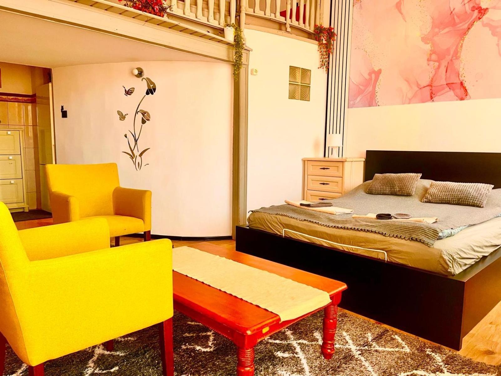 Kalvaria With Balcony, Free Parking And Ac Budapeste Exterior foto